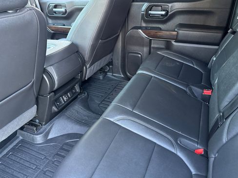 Used 2021 GMC Sierra 1500 SLT RWD image 15