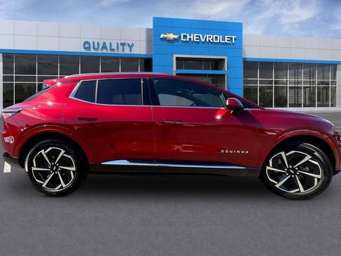 Certified 2024 Chevrolet Equinox EV LT w/ LPO, Trailering Package FWD image 8