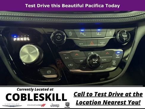 New 2026 Chrysler Pacifica Select image 26