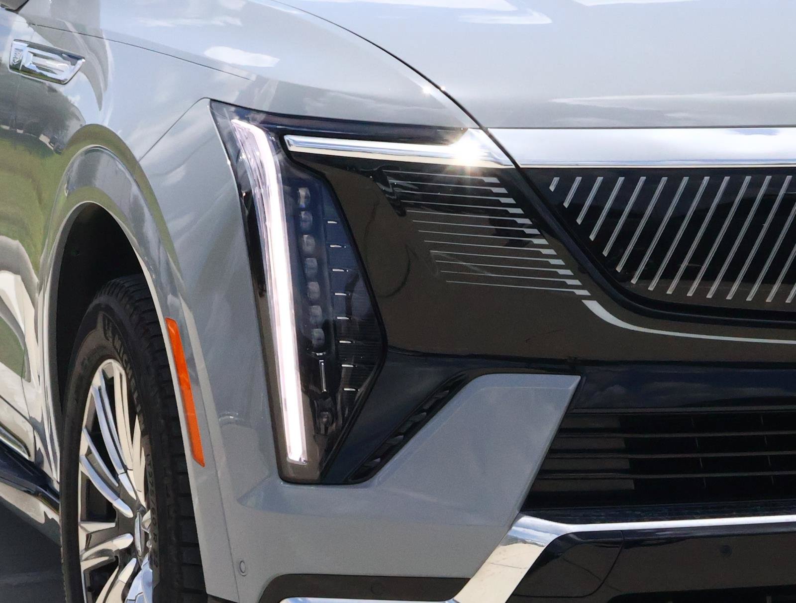 Certified 2026 Cadillac Escalade IQL Luxury AWD/4WD image 9