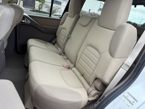 Used 2012 Nissan Pathfinder S RWD image 16