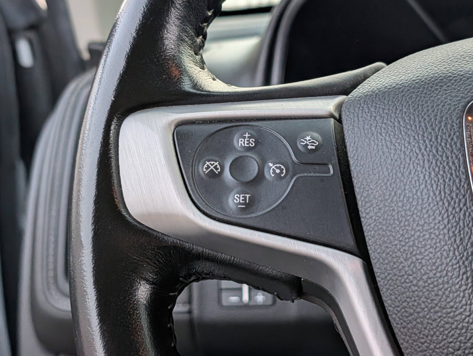 Used 2018 GMC Canyon SLT w/ Driver Alert Package AWD/4WD image 31