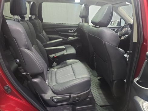 Used 2023 Subaru Ascent Limited w/ Technology Package AWD/4WD image 7