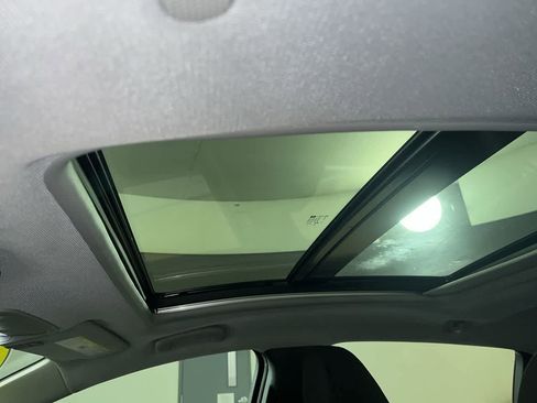 Used 2024 Chevrolet Malibu LT image 24