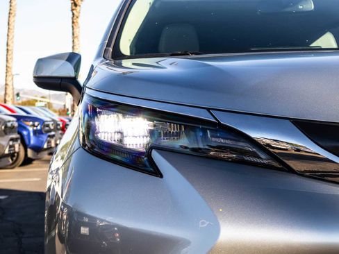 Certified 2024 Toyota Sienna XLE image 4