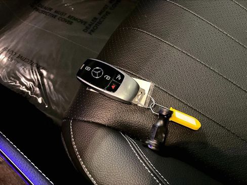 Used 2019 Mercedes-Benz E 300 w/ Premium 1 Package image 13