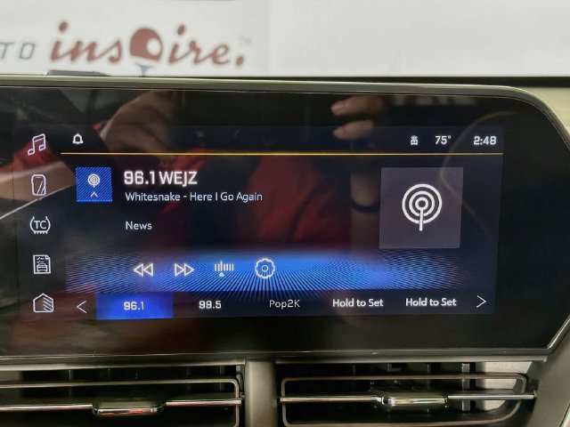 Used 2025 Chevrolet Trax ACTIV FWD image 17