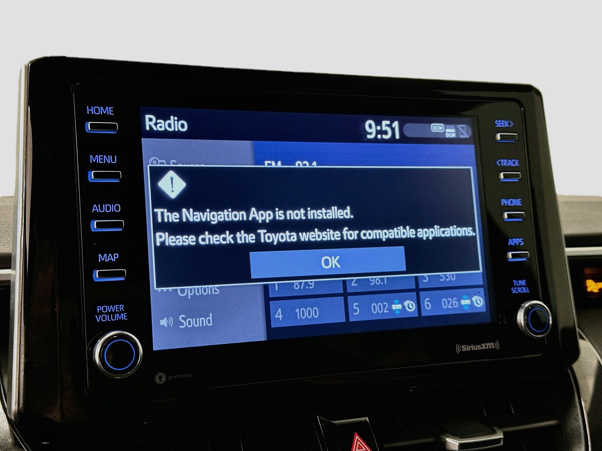 Used 2021 Toyota Corolla SE w/ Carpet Mat Package (TMS) FWD image 22