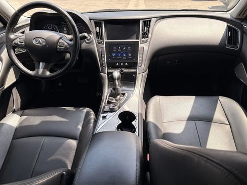 Used 2017 INFINITI Q50 3.0t Premium w/ 3.0T Premium Plus Package RWD image 5