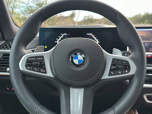 Certified 2025 BMW X5 xDrive40i w/ M Sport Package image 27