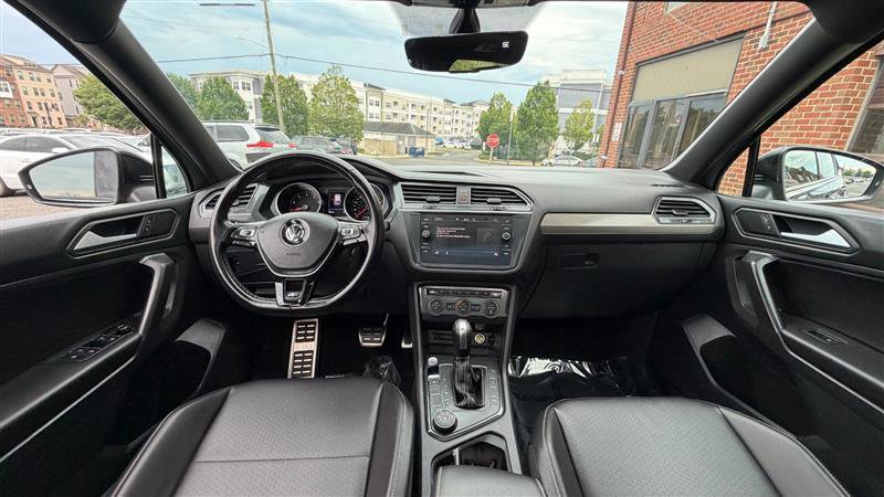 Used 2021 Volkswagen Tiguan SE R-Line AWD/4WD image 26