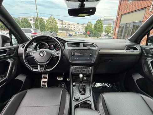 Used 2021 Volkswagen Tiguan SE R-Line AWD/4WD image 26