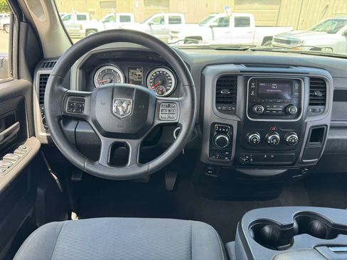 Used 2014 RAM 1500 Express AWD/4WD image 23