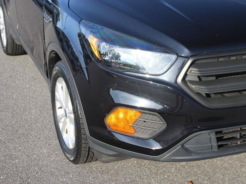 Used 2019 Ford Escape S FWD image 9