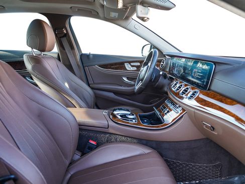 Used 2020 Mercedes-Benz E 350 4MATIC Sedan w/ Parking Assistance Package image 22