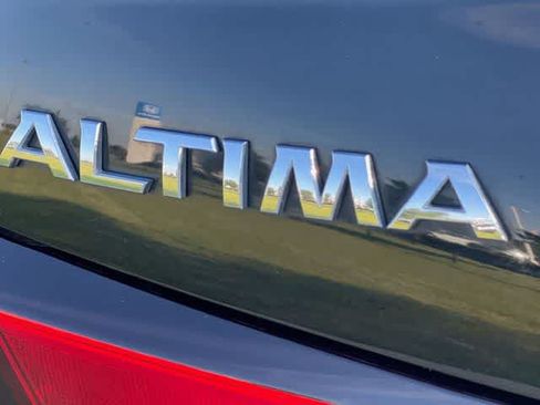 Used 2021 Nissan Altima 2.5 SR FWD image 8
