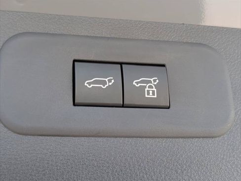 Certified 2025 Lexus TX 500h AWD w/ Technology Package image 16