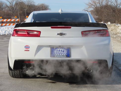 Used 2018 Chevrolet Camaro SS image 17