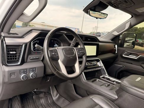Used 2024 GMC Sierra 2500 Denali w/ Denali Reserve Package AWD/4WD image 25