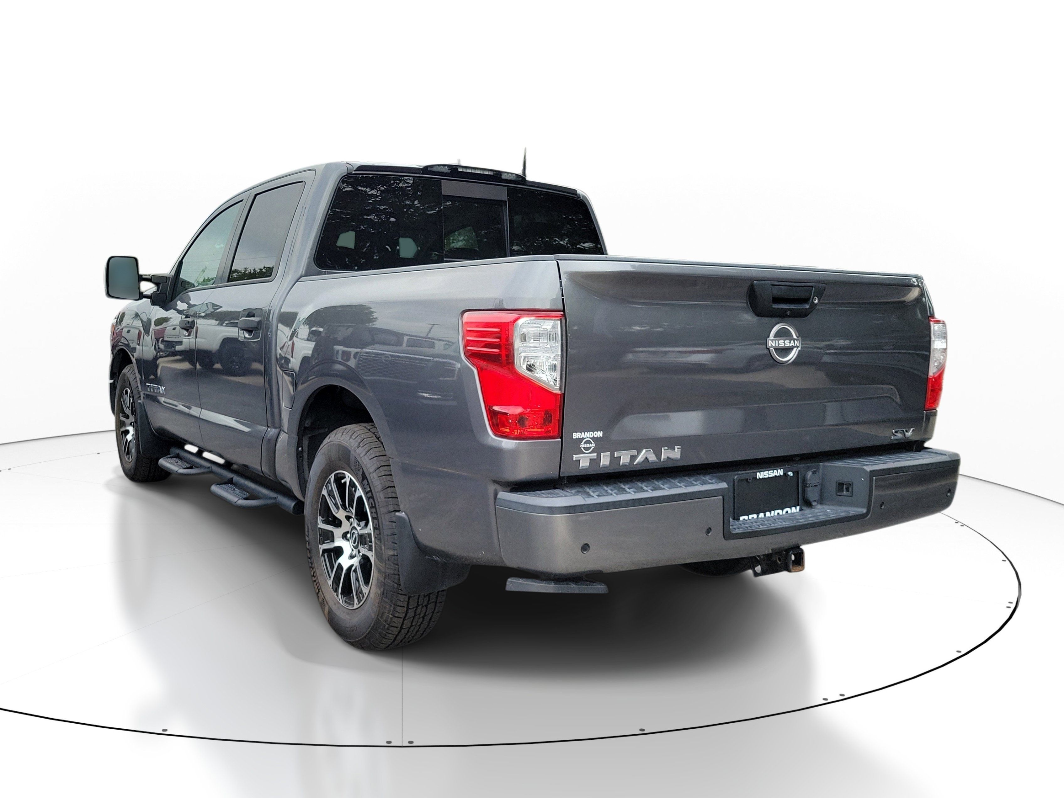 Used 2023 Nissan Titan SV w/ SV Convenience Package RWD image 5