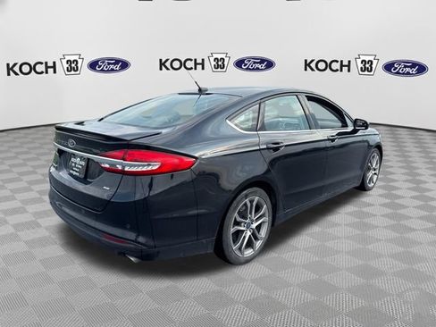 Used 2017 Ford Fusion SE w/ Equipment Group 201A FWD image 8