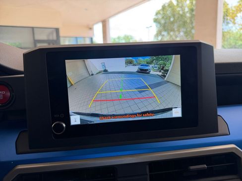 Used 2025 Toyota Tacoma TRD Off-Road image 20