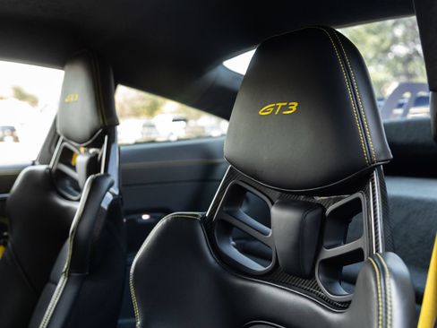 Certified 2022 Porsche 911 GT3 RWD image 23