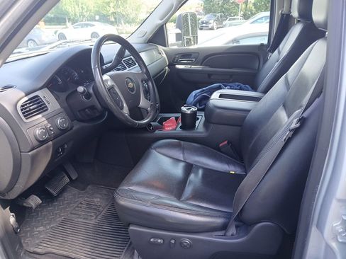 Used 2014 Chevrolet Silverado 2500 LTZ w/ LTZ Plus Package AWD/4WD image 3