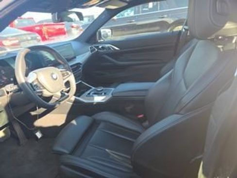 Used 2025 BMW 430i Coupe w/ Premium Package image 6