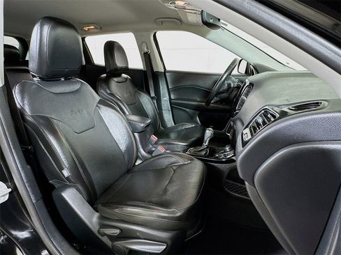 Used 2020 Jeep Compass Limited image 26