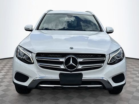 Used 2019 Mercedes-Benz GLC 300 GLC 300 w/ Premium Package image 2
