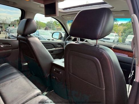Used 2013 Chevrolet Tahoe LT w/ Luxury Package AWD/4WD image 19