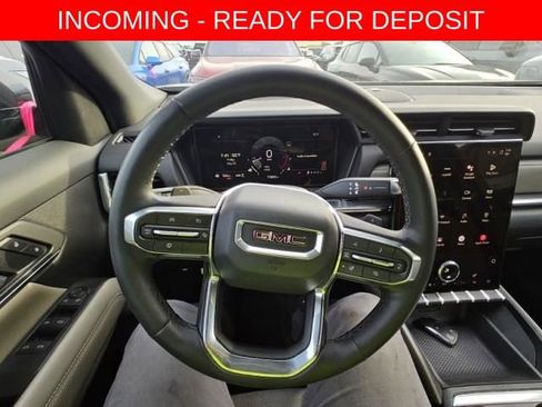 Used 2025 GMC Terrain Elevation w/ Black Edition AWD/4WD image 4