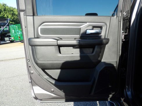 Used 2026 RAM 2500 Big Horn AWD/4WD image 31