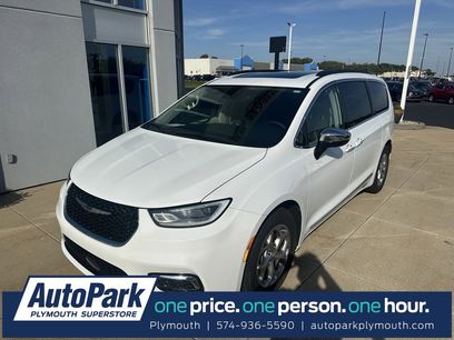 Used 2023 Chrysler Pacifica Limited