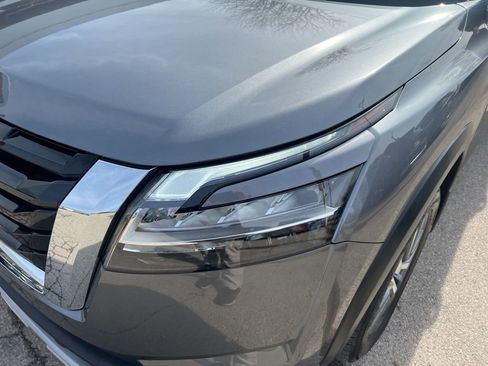 Used 2024 Nissan Pathfinder SL image 27