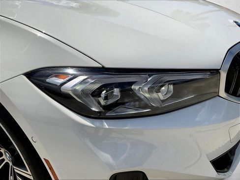 Used 2023 BMW 330i Sedan w/ Parking Assistance Package RWD image 29