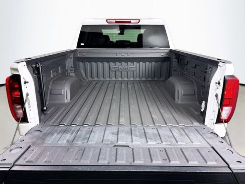Used 2023 GMC Sierra 1500 Elevation image 30