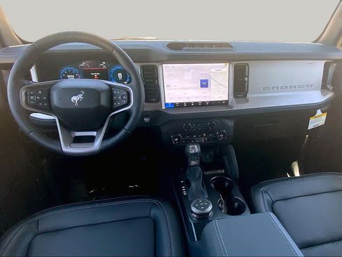 New 2026 Ford Bronco Outer Banks w/ Sasquatch Package AWD/4WD image 5
