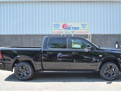 New 2026 RAM 1500 Big Horn AWD/4WD image 9