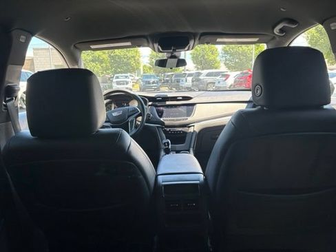 Used 2020 Cadillac XT5 Luxury w/ LPO, Floor Liner Package AWD/4WD image 8