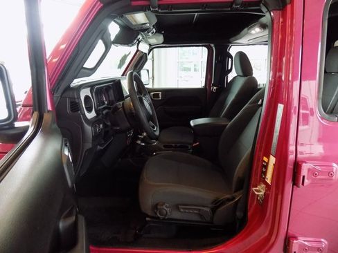 Used 2024 Jeep Gladiator Sport image 20