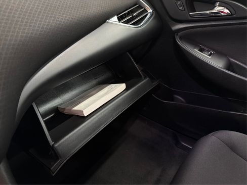 Used 2021 Chevrolet Malibu LT image 25