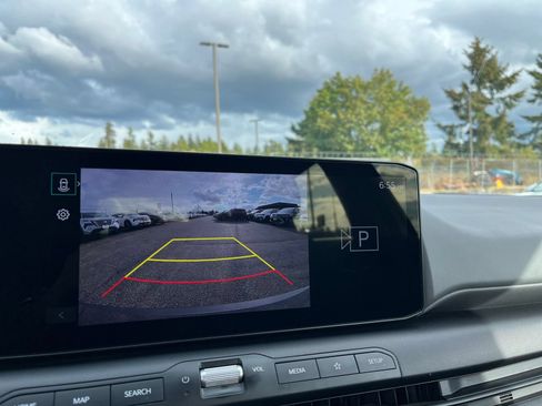 Used 2025 Kia K4 FWD image 24