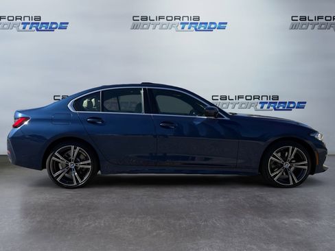 Used 2024 BMW 330i 330i w/ Convenience Package image 4