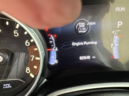 Used 2018 Jeep Compass Sport w/ Tech Group AWD/4WD image 17