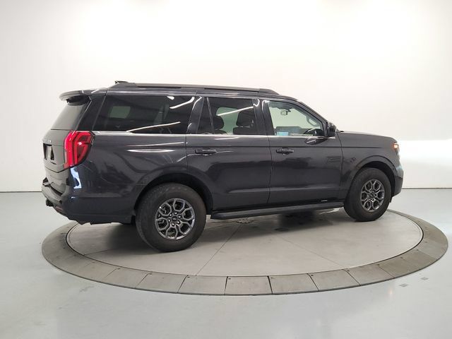 Used 2025 Ford Expedition Active RWD image 8