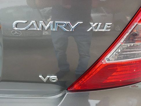 Used 2004 Toyota Camry XLE FWD image 7