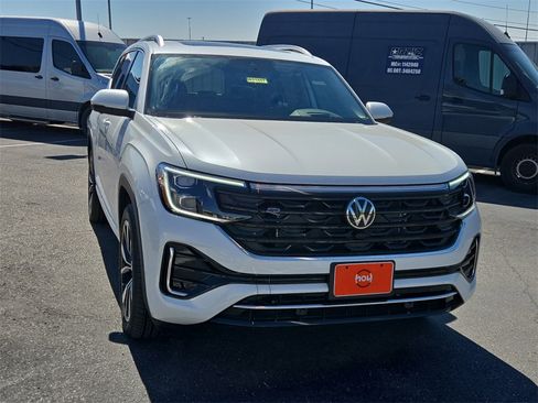 New 2025 Volkswagen Atlas SEL Premium R-Line image 2