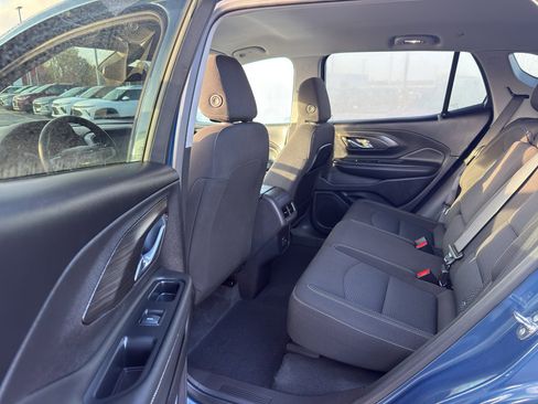 Used 2024 GMC Terrain SLE image 29